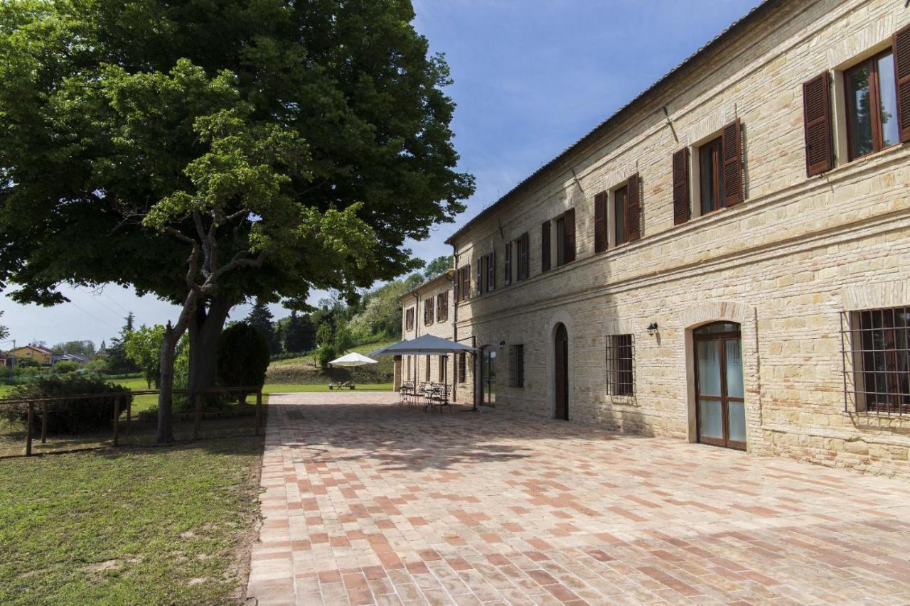 פאנו Locanda Di Montegiove מראה חיצוני תמונה