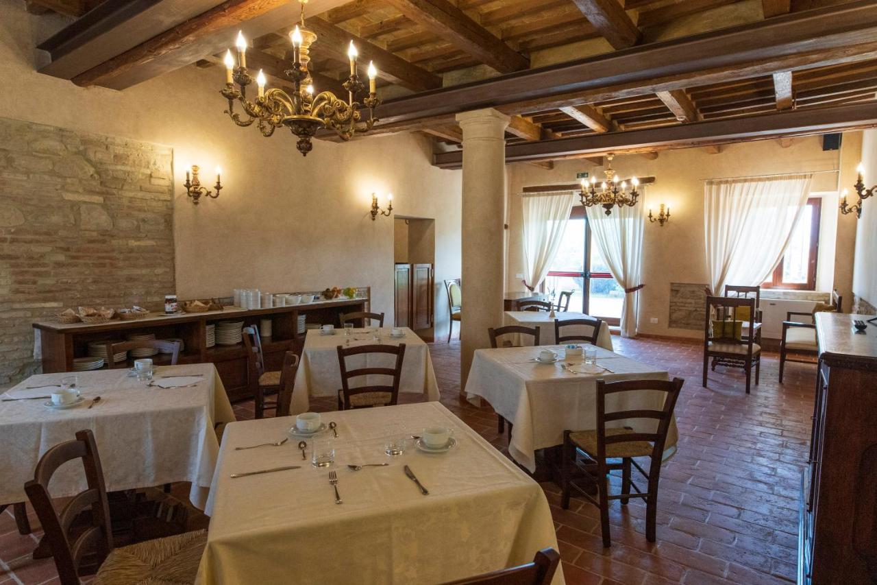 פאנו Locanda Di Montegiove מראה חיצוני תמונה