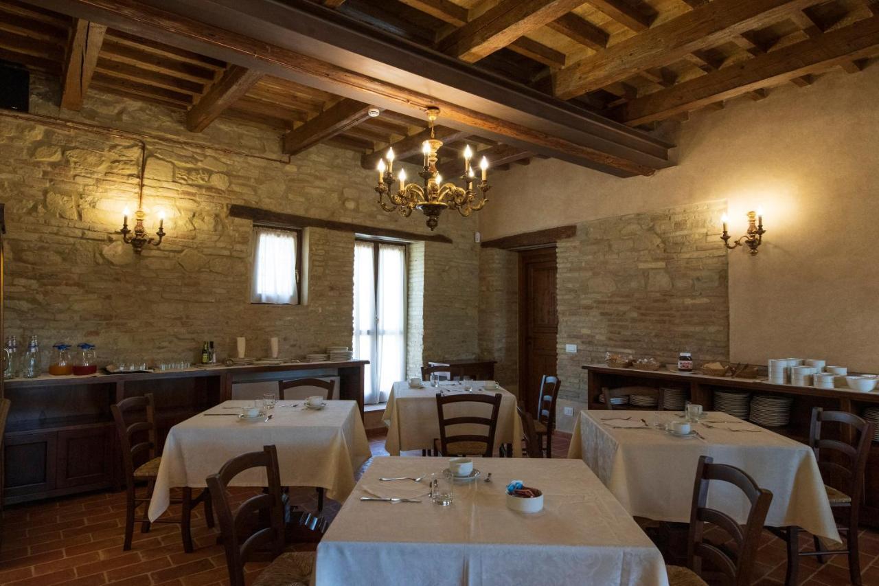 פאנו Locanda Di Montegiove מראה חיצוני תמונה
