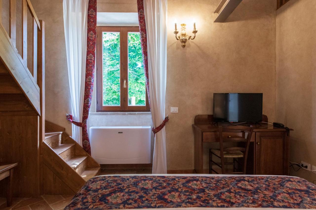 פאנו Locanda Di Montegiove מראה חיצוני תמונה